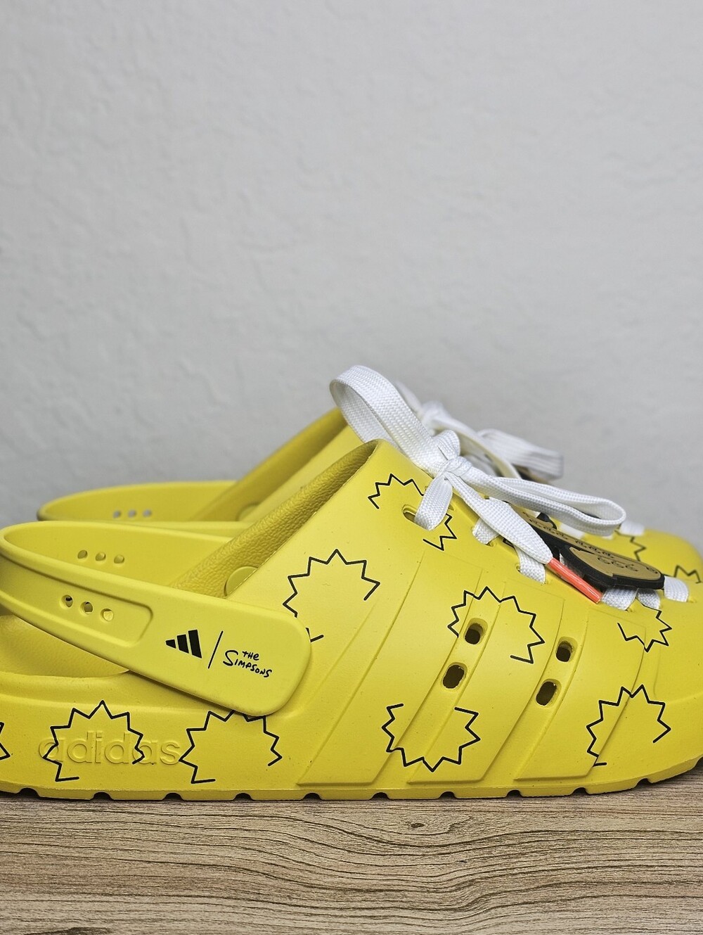 Adidas Adilette Clog The Simpsons Black Yellow Men's Slide HQ2580 Size 9 NWOB
